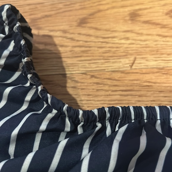 Off the shoulder black and white stripped short sleeved shirt - Picture 5 of 5